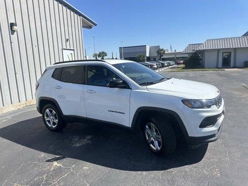 2023 Jeep Compass Latitude