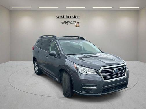 Magnetite Gray Metallic 2022 Subaru Ascent Premium 8-Passenger