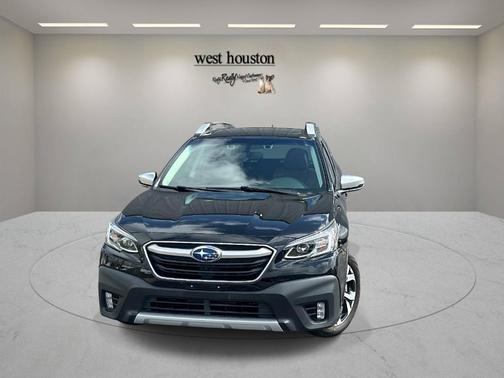 Crystal Black Silica 2022 Subaru Outback Touring