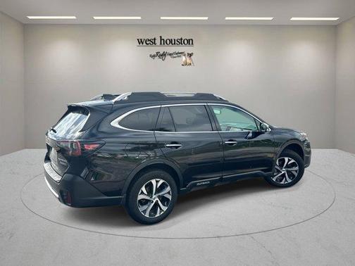 Crystal Black Silica 2022 Subaru Outback Touring