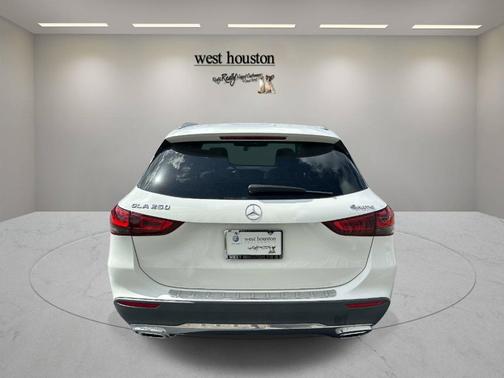 2021 Mercedes-Benz GLA 250 Base 4MATIC