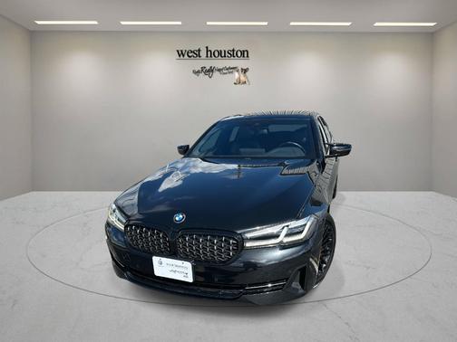 2021 BMW 530 i