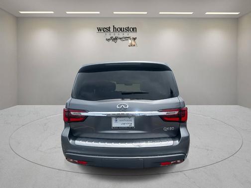 2018 INFINITI QX80 Base