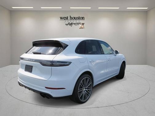 2020 Porsche Cayenne Turbo