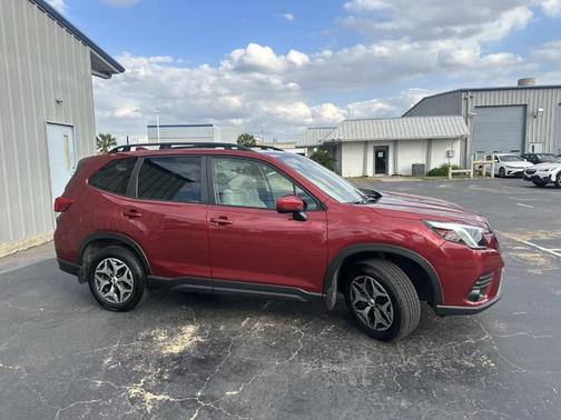 2022 Subaru Forester Premium