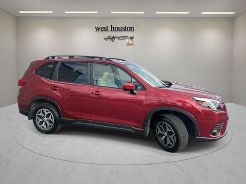 2022 Subaru Forester Premium
