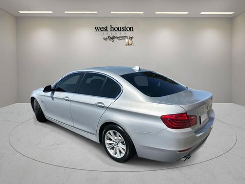 2016 BMW 528 i