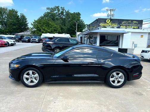 2016 Ford Mustang V6