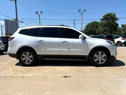 2016 Chevrolet Traverse 2LT