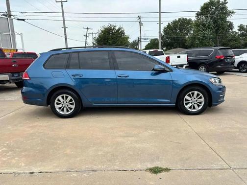 Blue 2019 Volkswagen Golf SportWagen TSI SE