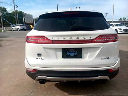 2015 Lincoln MKC Base