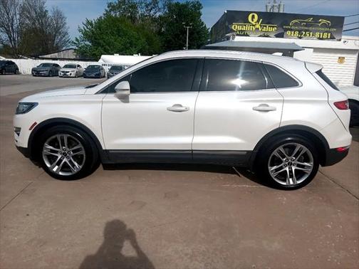 2015 Lincoln MKC Base