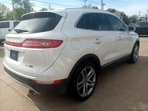 2015 Lincoln MKC Base