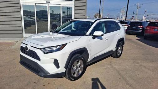 2022 Toyota RAV4 XLE