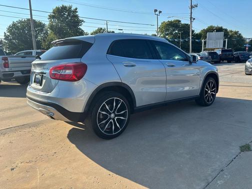 2015 Mercedes-Benz GLA-Class 4MATIC