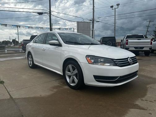 2013 Volkswagen Passat 2.5 SE