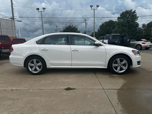 2013 Volkswagen Passat 2.5 SE