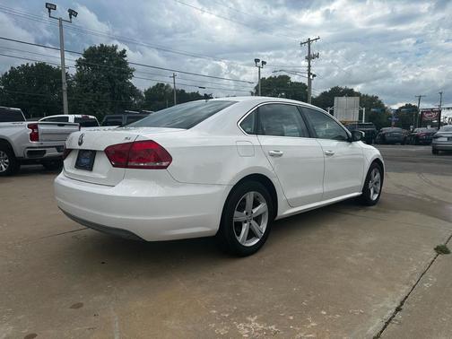 2013 Volkswagen Passat 2.5 SE