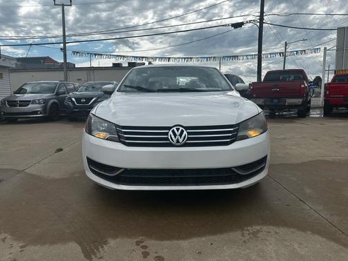 2013 Volkswagen Passat 2.5 SE