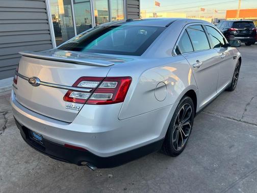 2019 Ford Taurus SHO