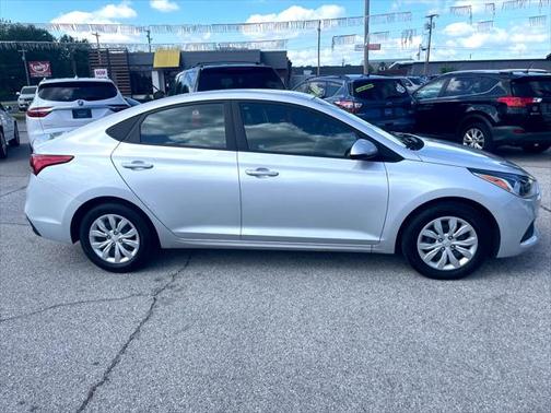 2021 Hyundai Accent SE