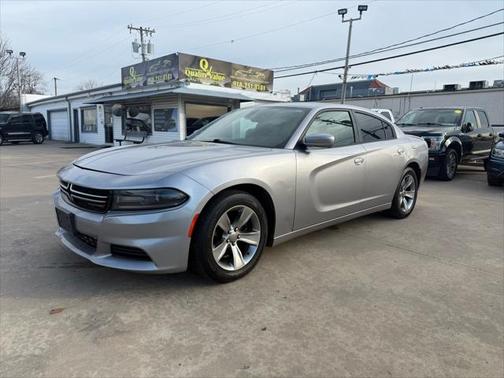 2016 Dodge Charger SE