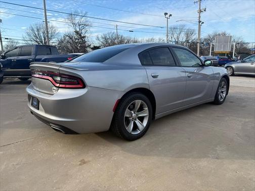 2016 Dodge Charger SE