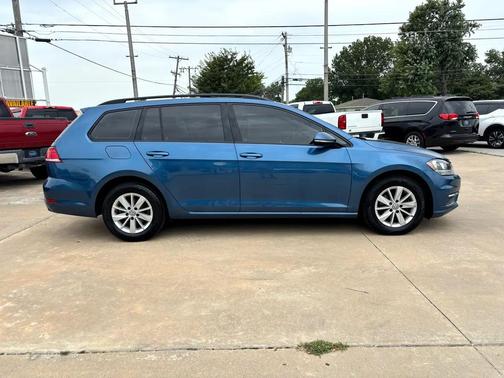 2019 Volkswagen Golf SportWagen TSI SE