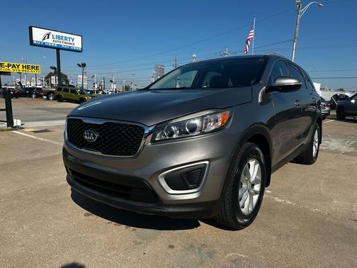 2017 Kia Sorento LX