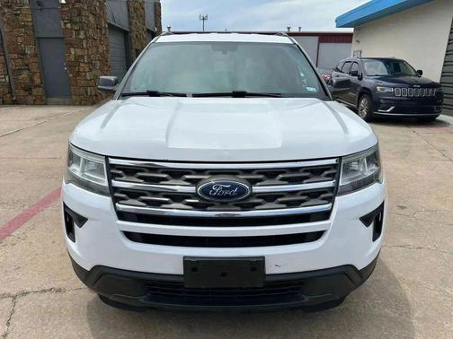 Oxford White 2018 Ford Explorer Sport