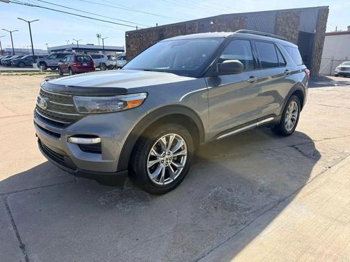 Silver Spruce Metallic 2020 Ford Explorer XLT