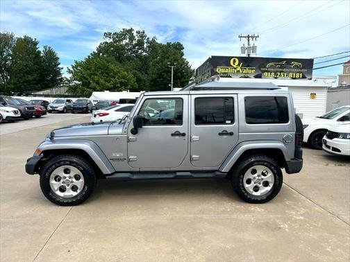 2013 Jeep Wrangler Unlimited Sahara