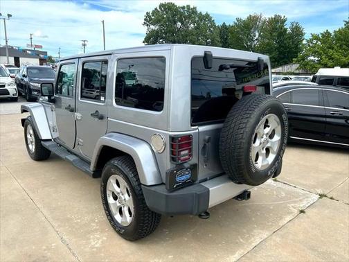 2013 Jeep Wrangler Unlimited Sahara