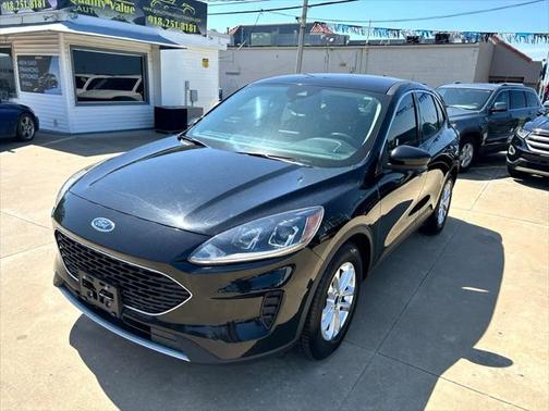 2020 Ford Escape SE