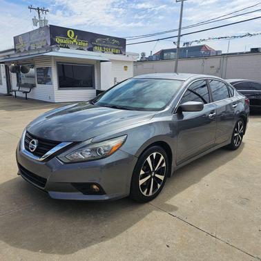 Gun Metallic 2018 Nissan Altima 2.5 SR Sedan