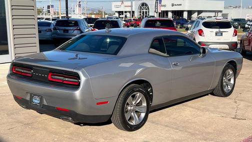 2016 Dodge Challenger SXT