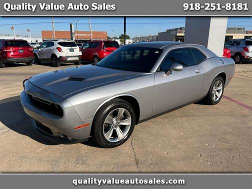 2016 Dodge Challenger SXT