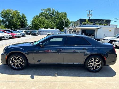 2016 Chrysler 300 S