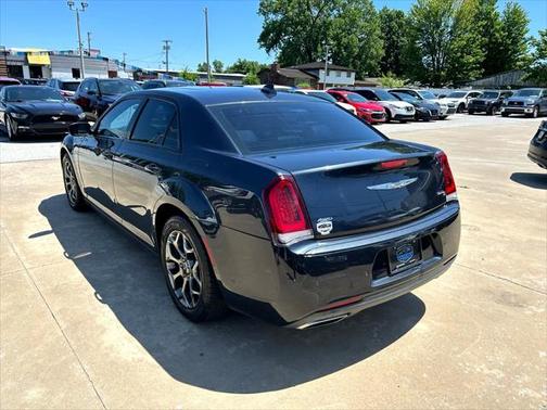 2016 Chrysler 300 S
