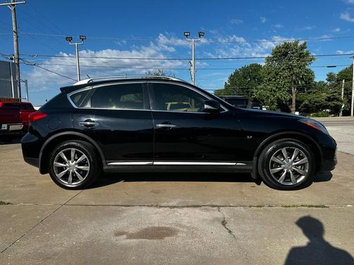 2017 INFINITI QX50 Base