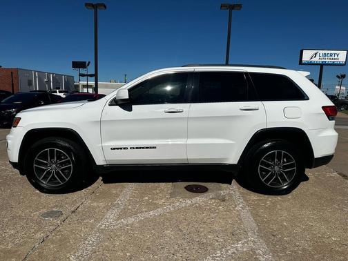 2018 Jeep Grand Cherokee Laredo E