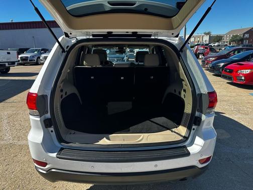 2018 Jeep Grand Cherokee Laredo E