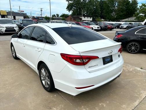 2015 Hyundai SONATA SE