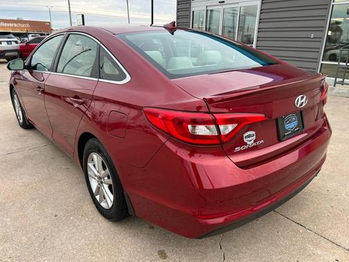 2016 Hyundai SONATA SE