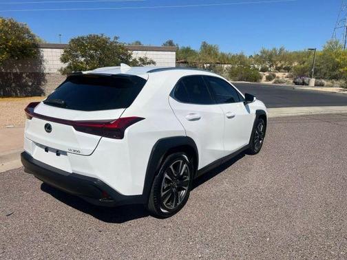 2020 Lexus UX 200 Base