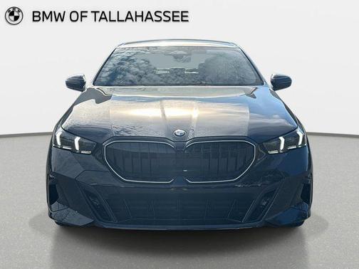 Black Sapphire Metallic 2026 BMW 530 530i