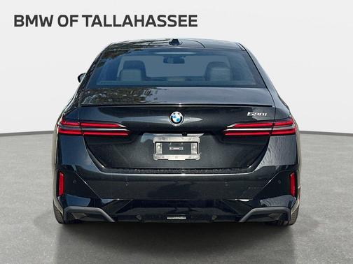 Black Sapphire Metallic 2026 BMW 530 530i