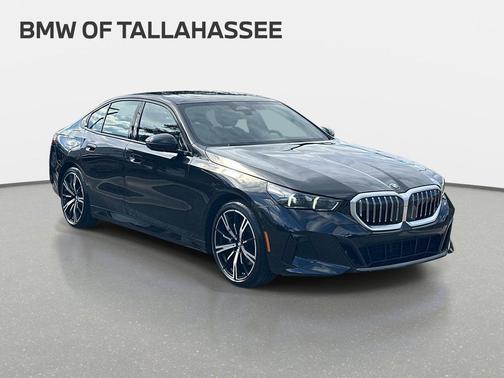 Black Sapphire Metallic 2025 BMW 530 530i
