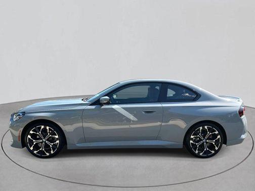 2025 BMW 230 i