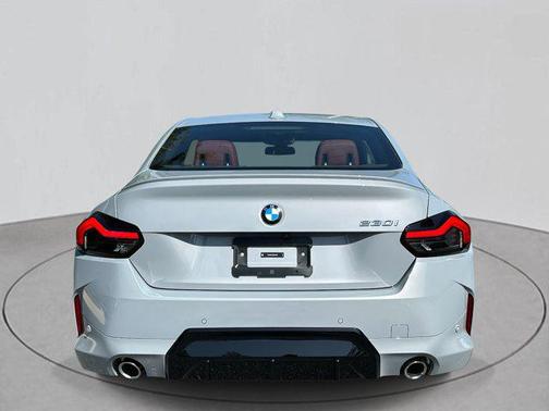 2025 BMW 230 i